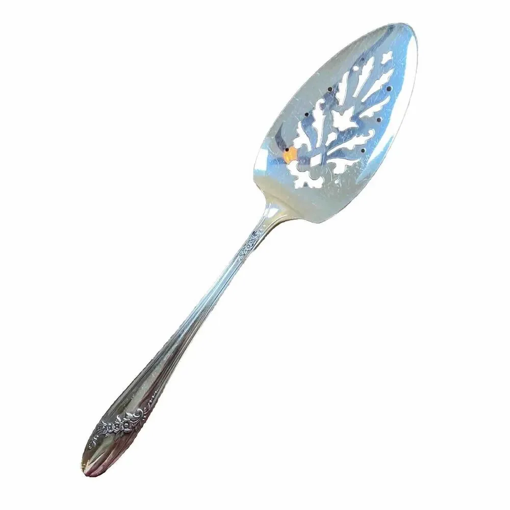 Oneida Silver Pie Cake Pastry Server Queen Bess II pierced floral vintage 1946